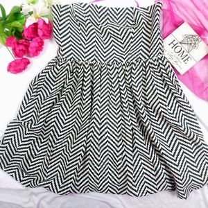 Jessica Simpson woman's halter dress/top. Size 10